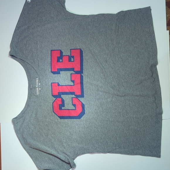 CLE Clothing Co T-shirt - Picture 1 of 5